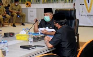 Bupati Siak, Alfedri Sampaikan LKPJ 2020 Pada Paripurna DPRD 